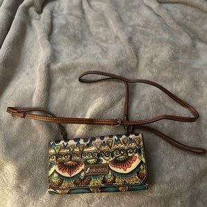 Crossbody wallet